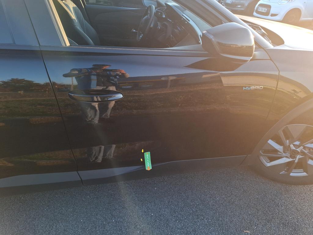 PEUGEOT 408 PHEV 180 e-EAT8 Allure 2024