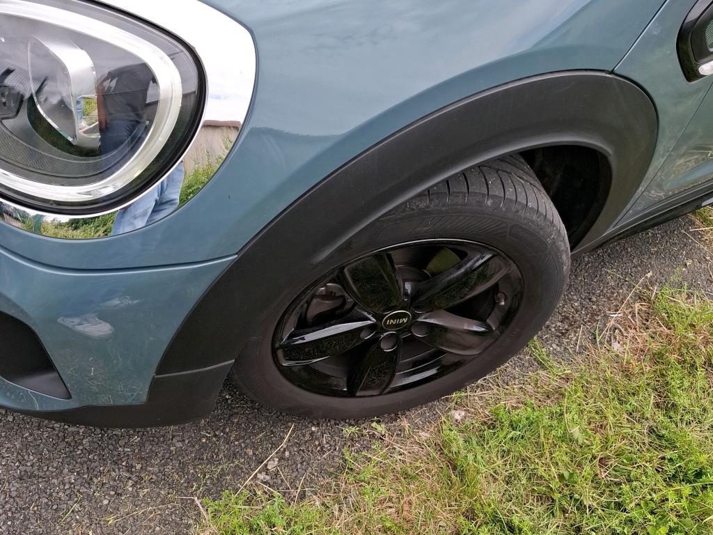 MINI COUNTRYMAN F60 LCI 136 ch BVA7 Cooper Essential 2023