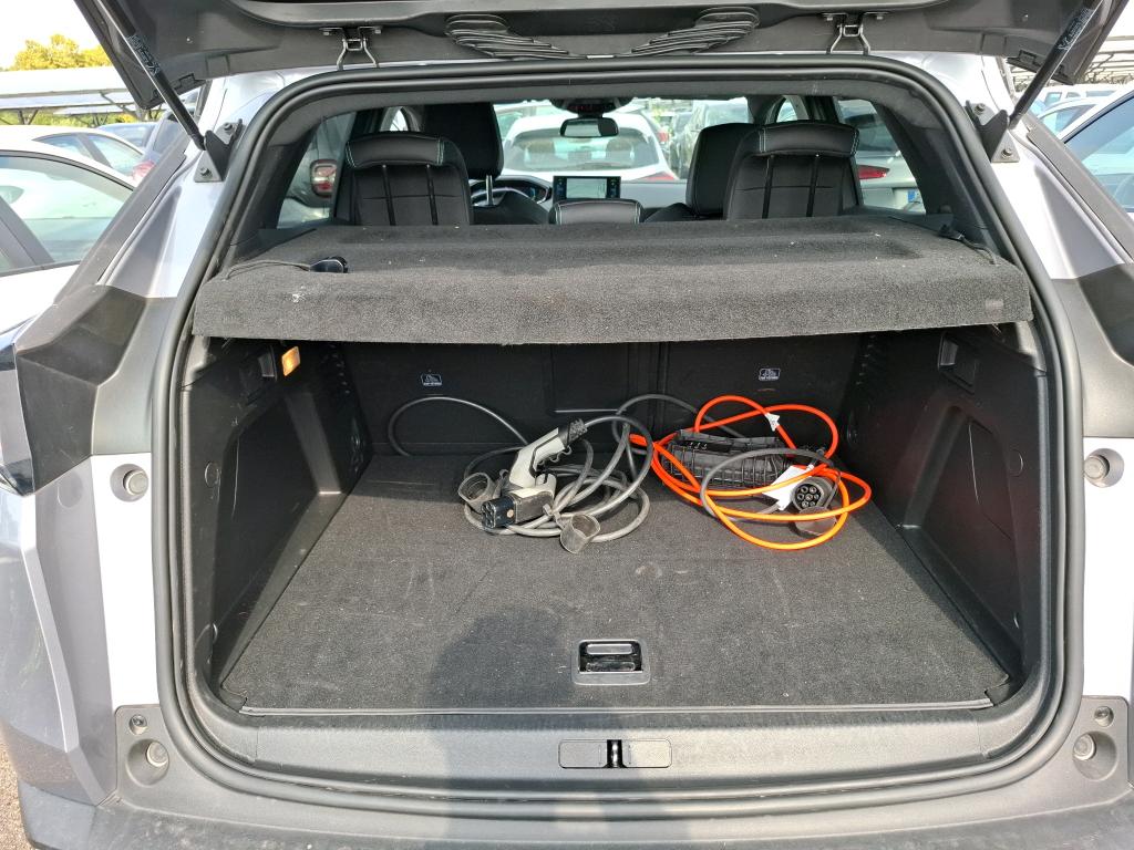 PEUGEOT 3008 Hybrid 225 e-EAT8 Allure Pack 2023