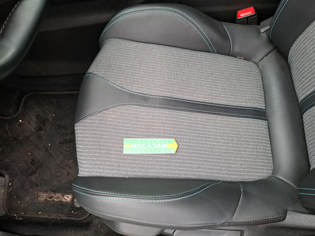 PEUGEOT 3008 Hybrid 225 e-EAT8 Allure Pack 2023