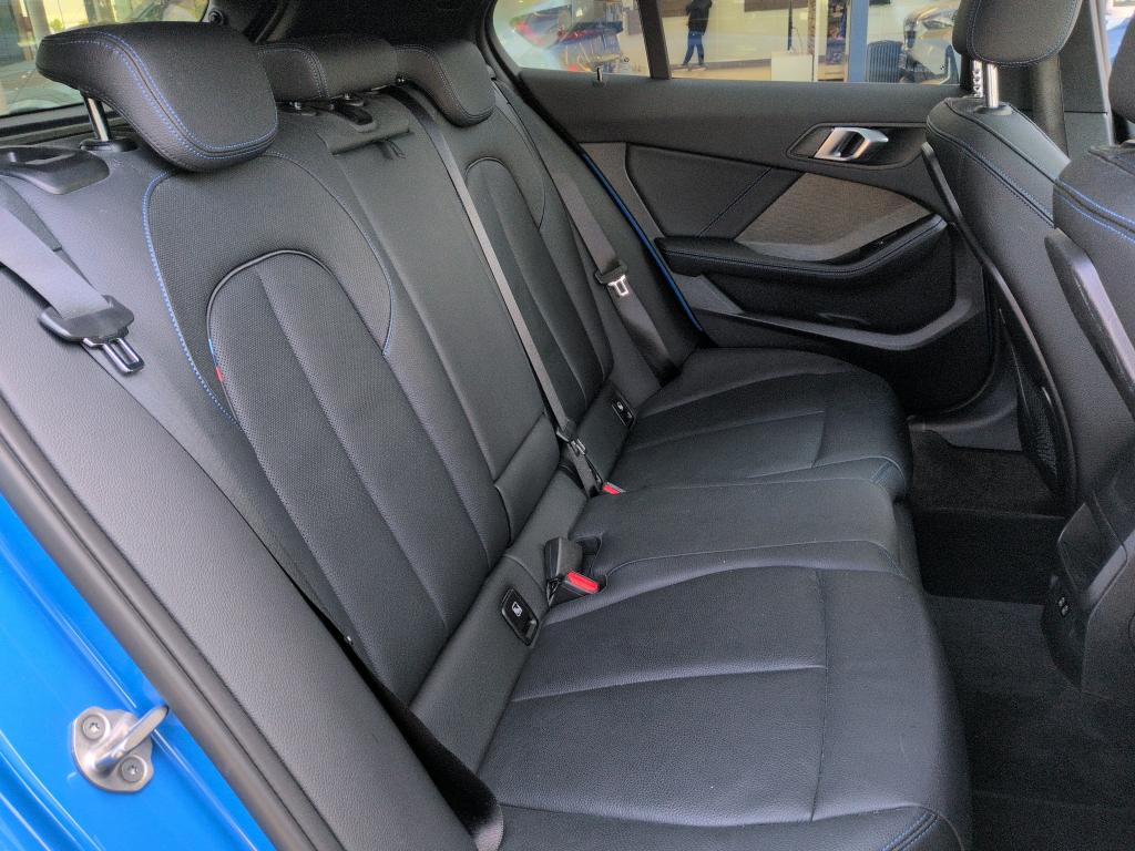 BMW SERIE 1 F40 118d 150 ch BVA8 M Sport 2023