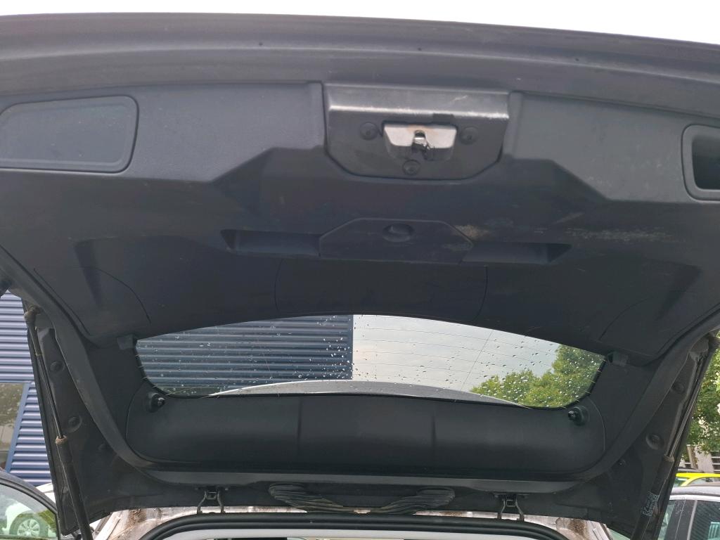 PEUGEOT 3008 Hybrid 225 e-EAT8 Allure 2022