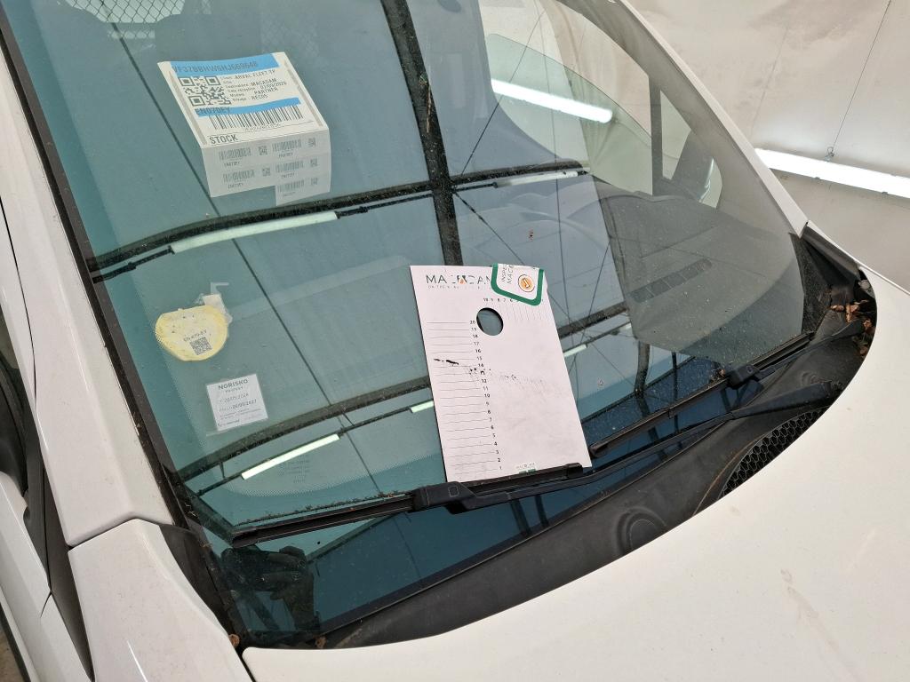 PEUGEOT PARTNER FGN FOURGON STANDARD 1.6 BLUEHDI 75 BVM5 PREMIUM 2017