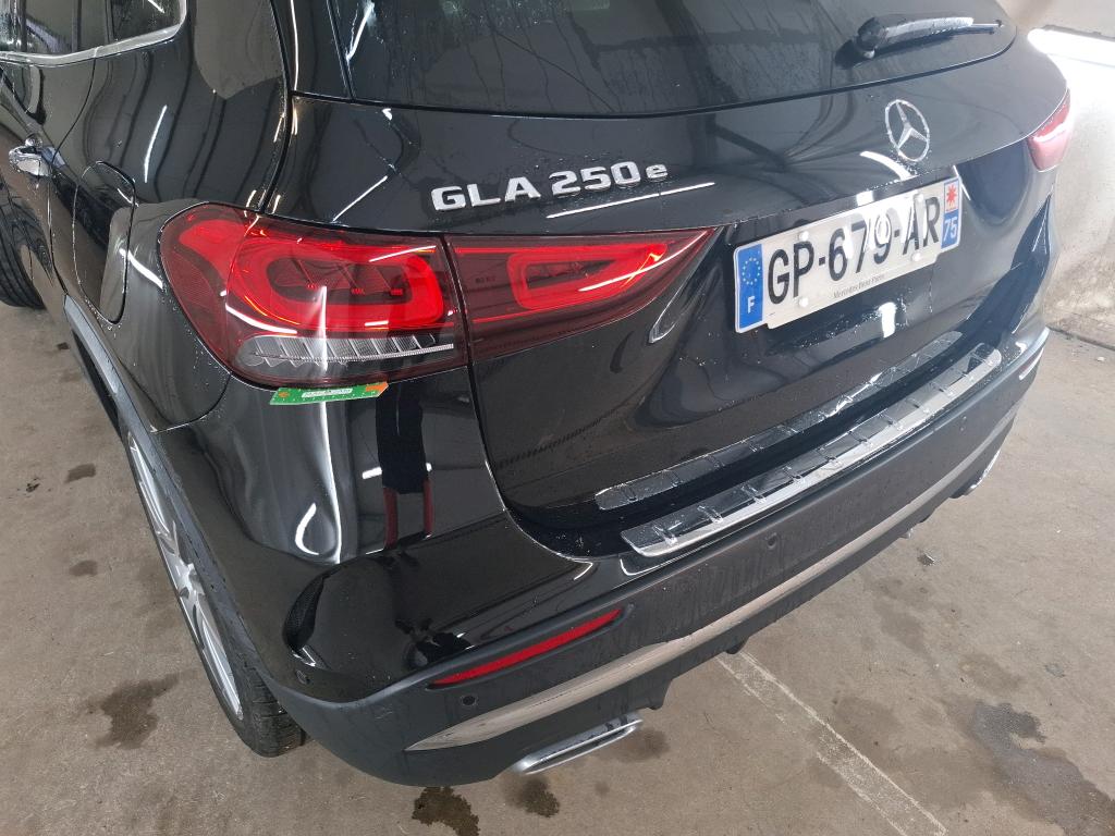 MERCEDES-BENZ MERCEDES GLA II 250 e 8G-DCT AMG Line 2023