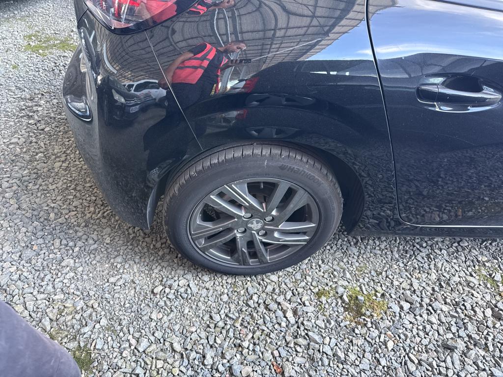 PEUGEOT 208) 208 BlueHDi 100 S&S BVM6 Active Pack 2022