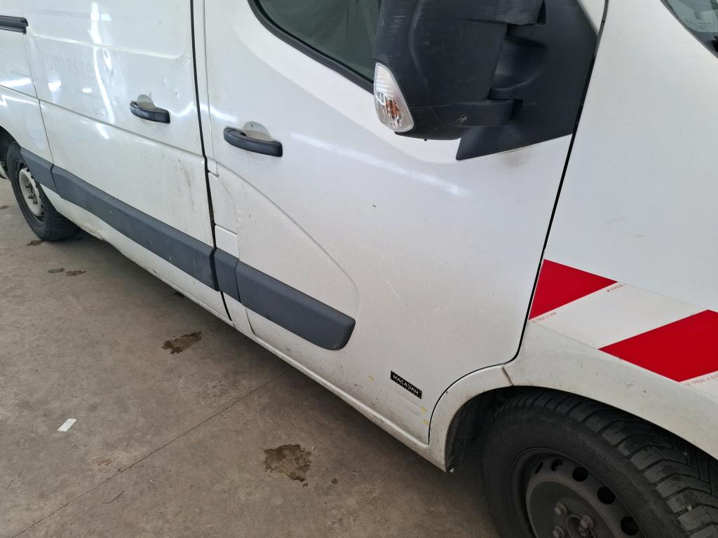 RENAULT MASTER FOURGON FGN L2H2 3.5t 2.3 dCi 130 E6 GRAND CONFORT 2017