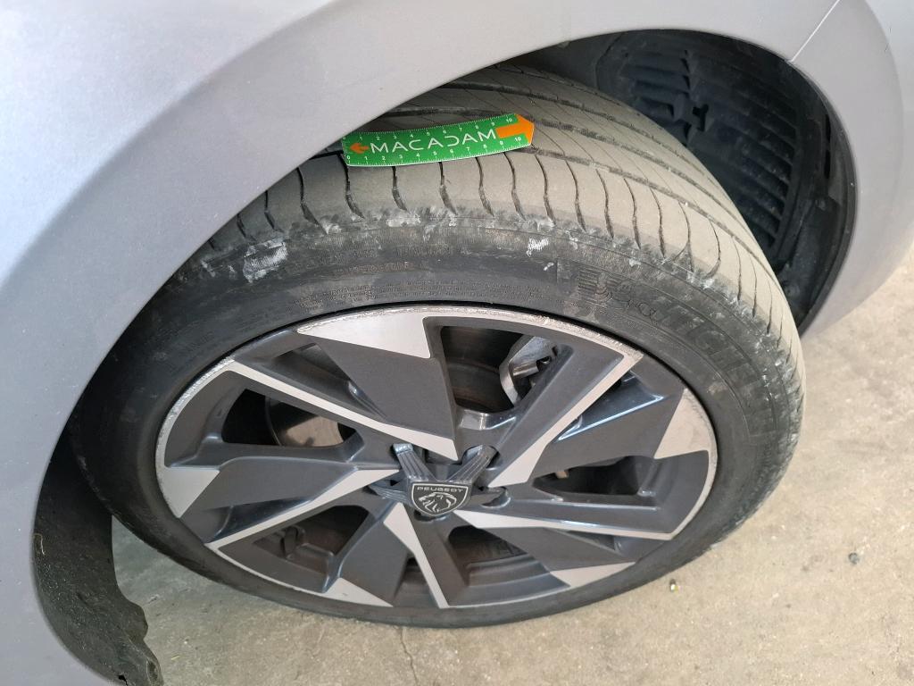 PEUGEOT 308 SW PHEV 180 e-EAT8 Allure Pack 2023