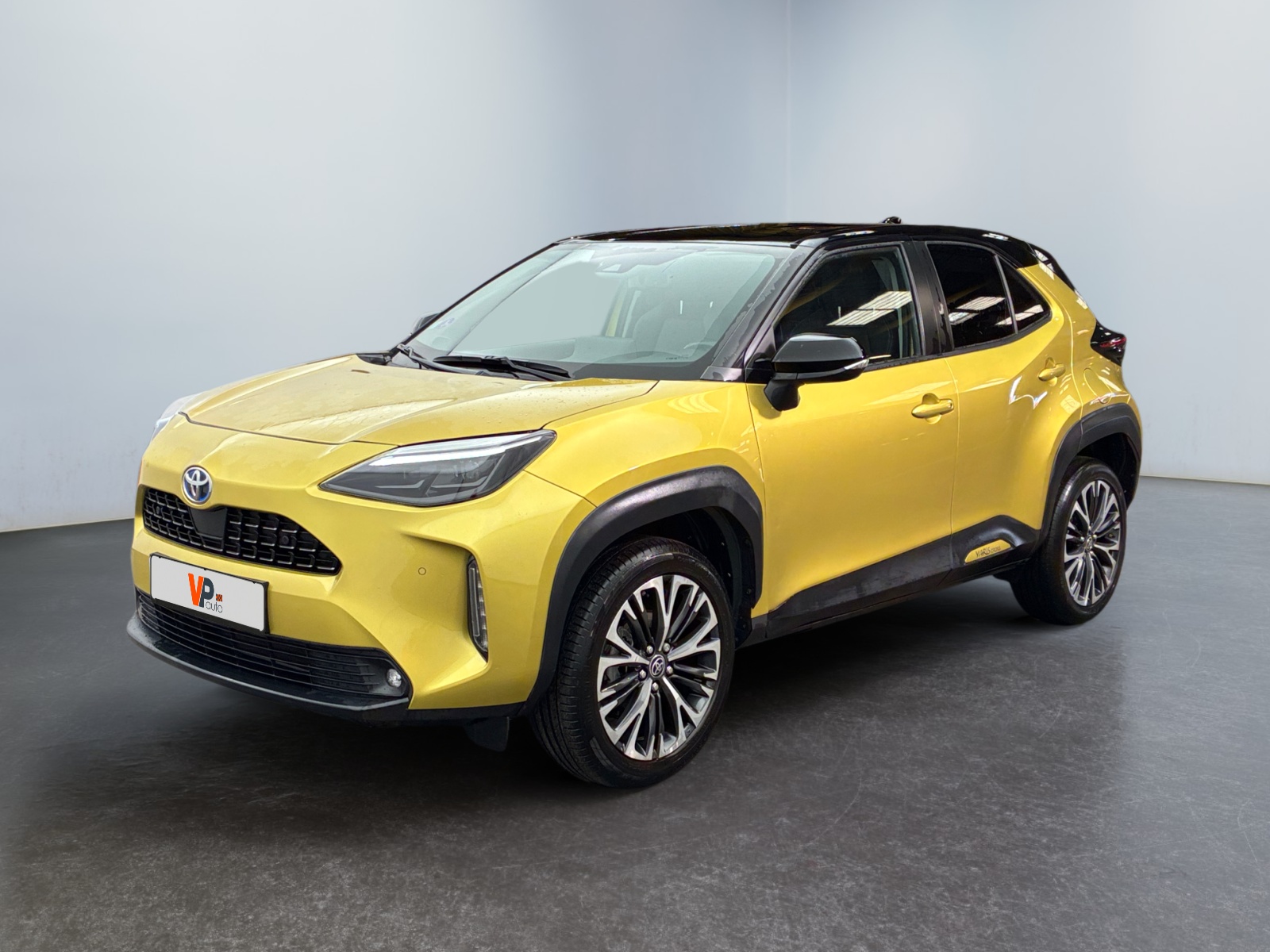 YARIS CROSS