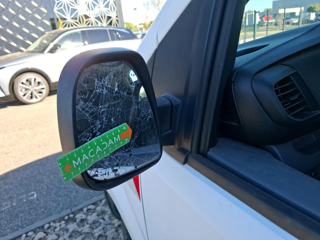 PEUGEOT EXPERT FGN TOLE STANDARD 2.0 BLUEHDI 120 S&S BVM6 PREMIUM 2018