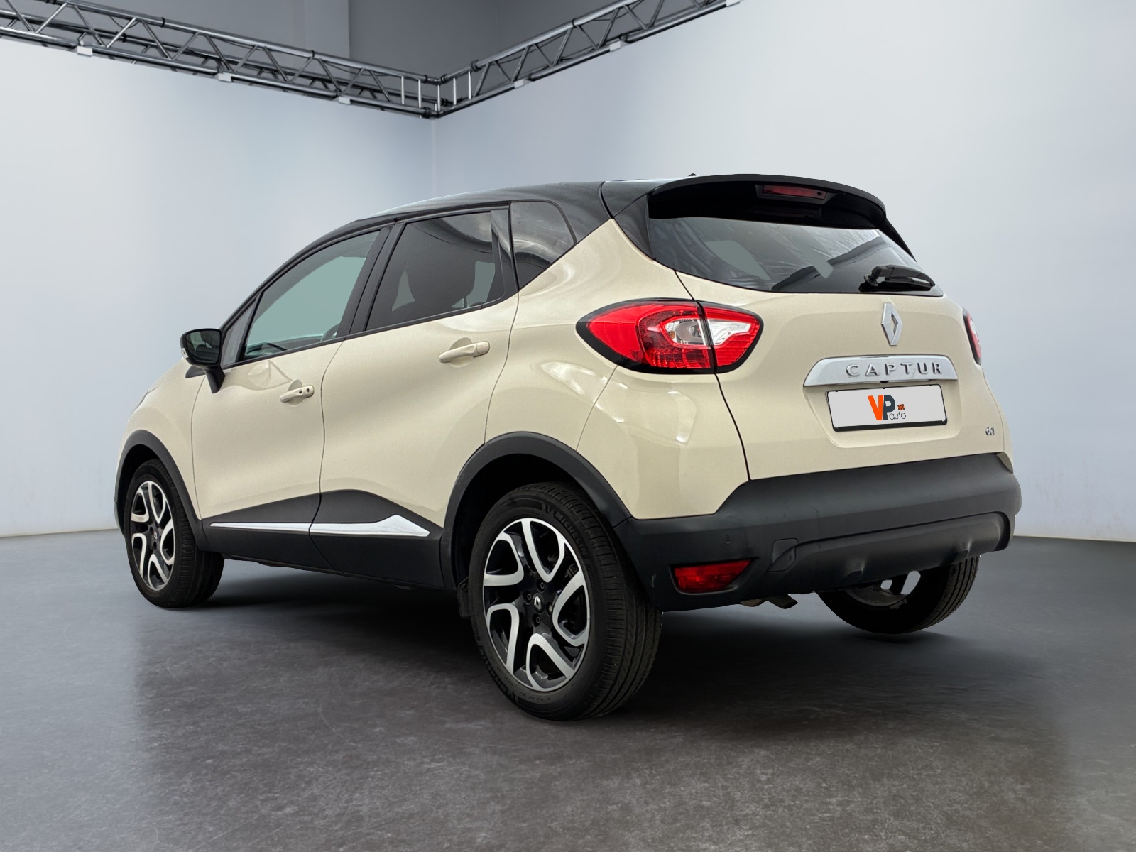 RENAULT Captur dCi 110 Energy Intens Intens 2016