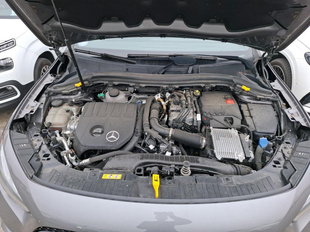 MERCEDES-BENZ GLA 250 e Hybrid EQ 8G-DCT AMG Line 2024