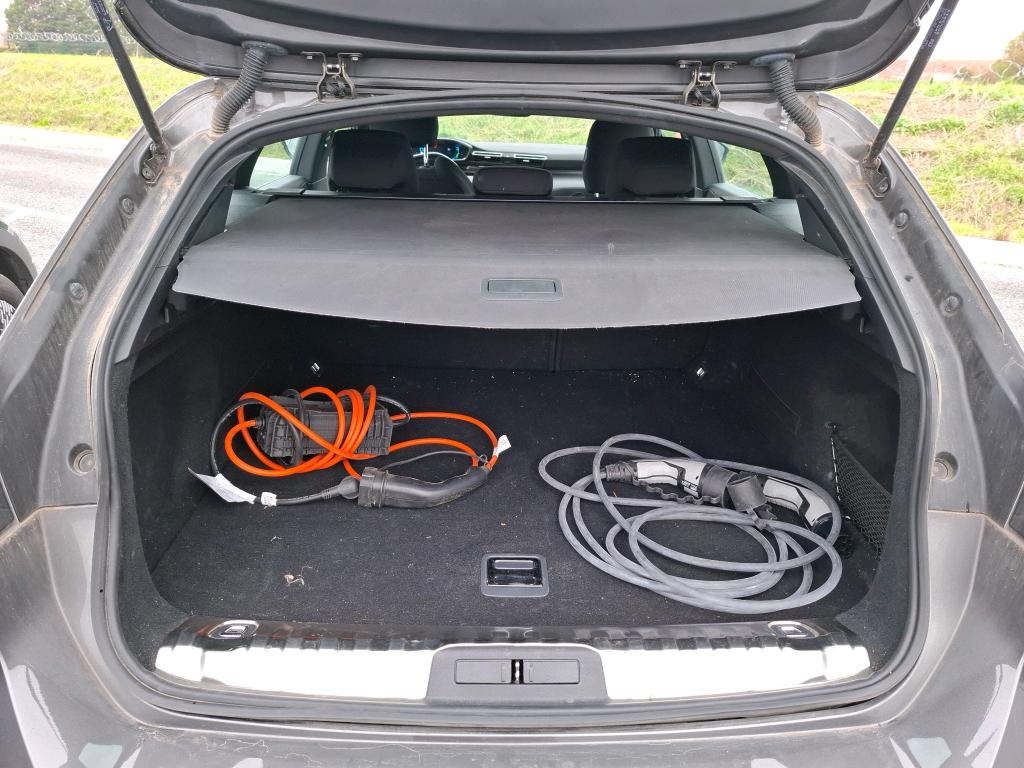 PEUGEOT 508 SW Hybrid 225 e-EAT8 Active Pack 2023