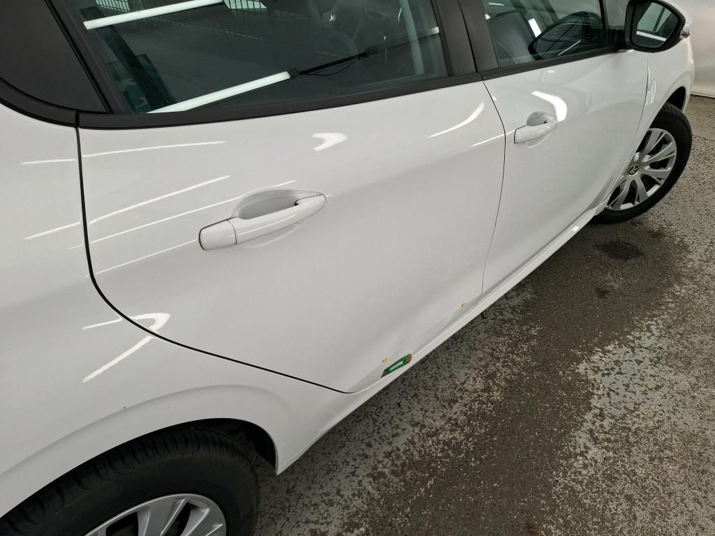 PEUGEOT 208 AFFAIRE BLUEHDI 100 BVM6 PREMIUM PACK 2018