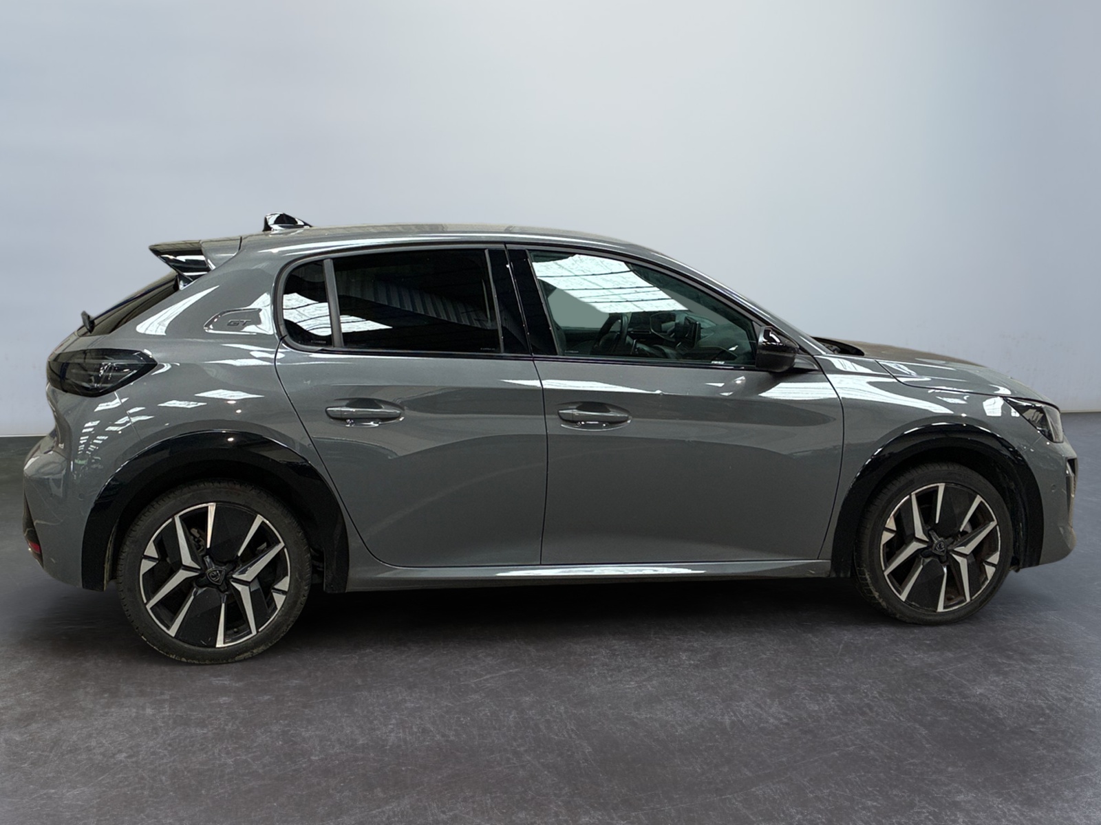 PEUGEOT 208 Hybrid 136 e-DCS6 GT 2025