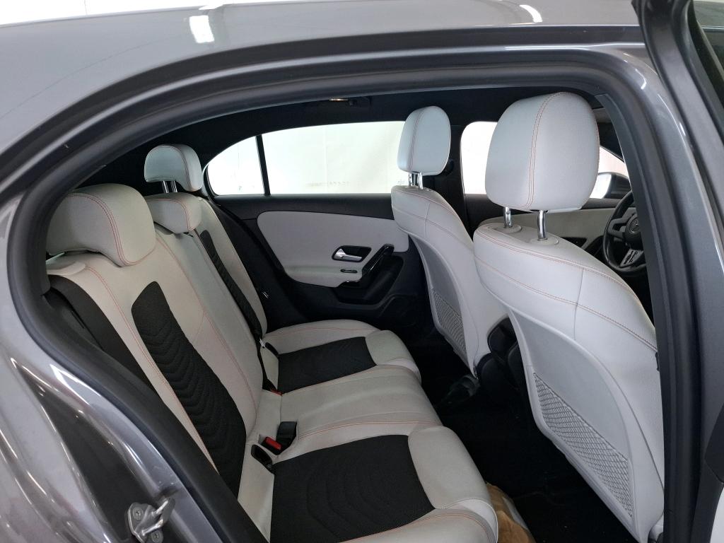 MERCEDES CLASSE A 200 7G-DCT Style Line 2019