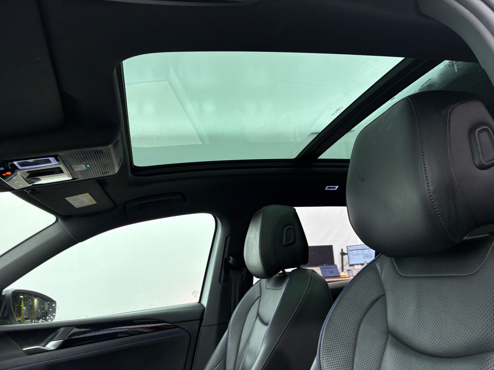 VOLKSWAGEN Tiguan 2.0 TDI 150ch DSG7 R-Line Exclusive 2024