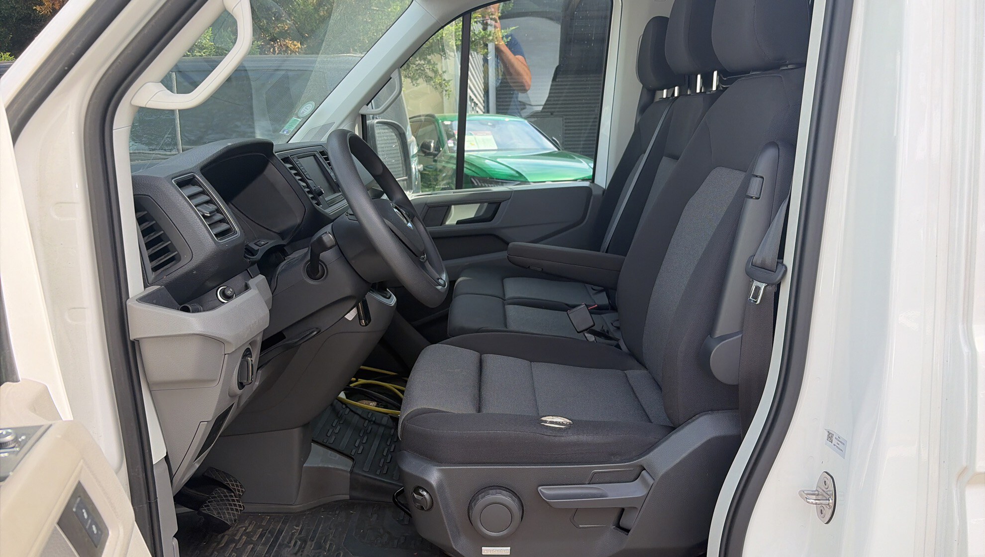 VOLKSWAGEN CRAFTER FOURGON VAN e-CRAFTER 35 L3H3 136 CH BVA - 2023
