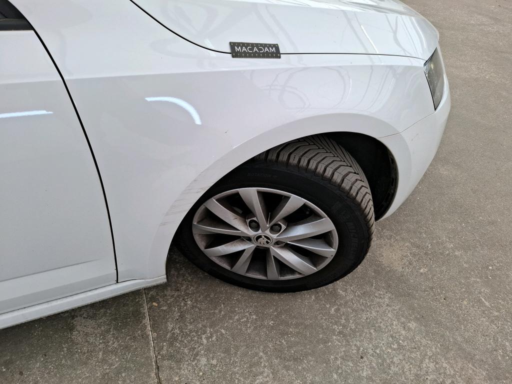 SKODA OCTAVIA COMBI 1.6 TDI 116 ch SCR FAP DSG7 Business 2019