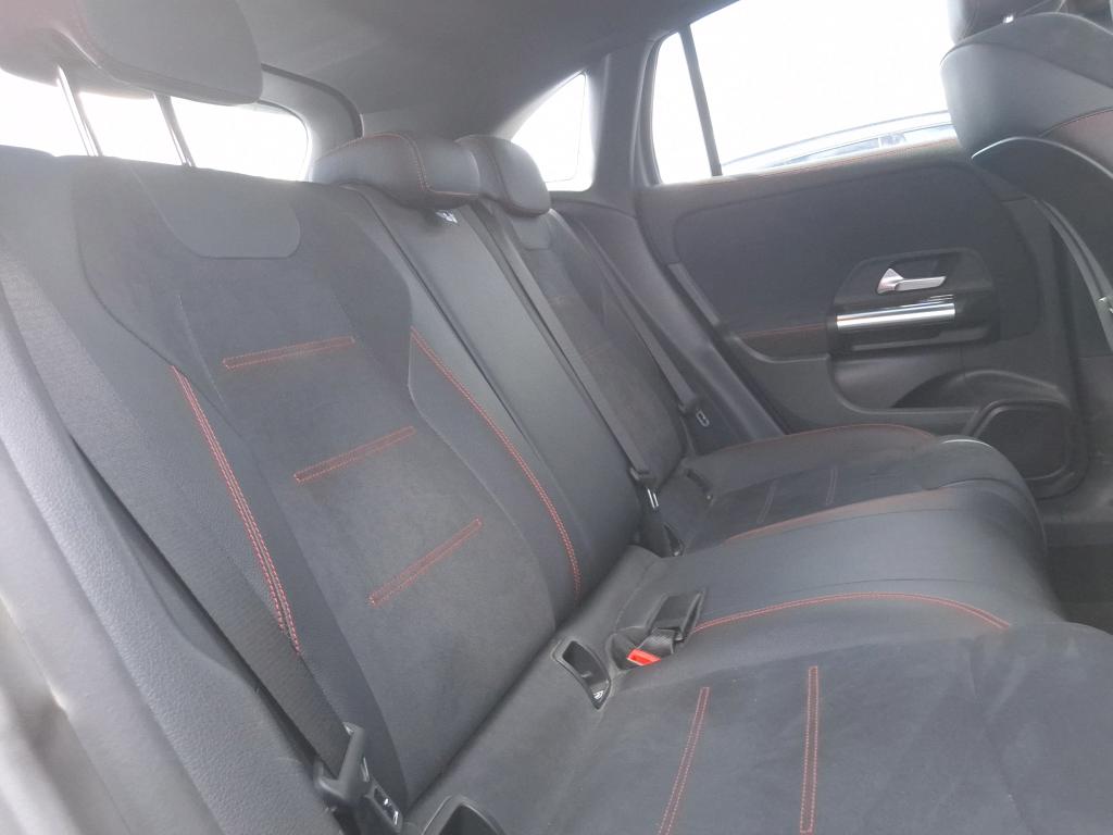 MERCEDES-BENZ MERCEDES GLA II 200 d 8G-DCT AMG Line 2022