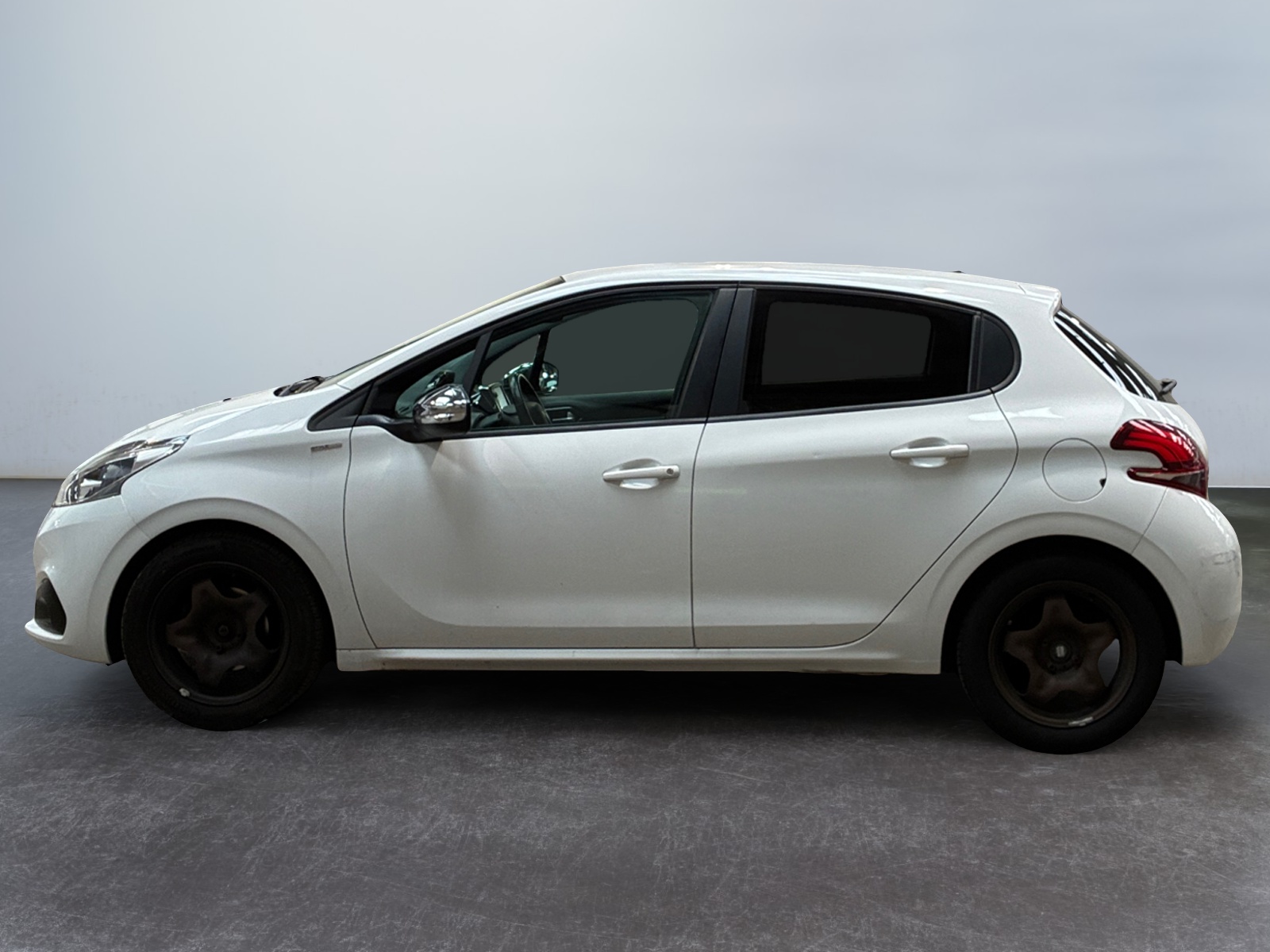 PEUGEOT 208 1.2 PureTech 82ch BVM5 2018