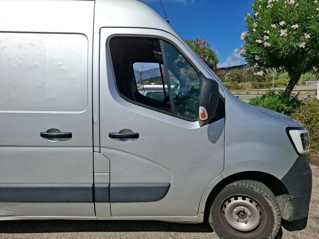 RENAULT MASTER FOURGON FGN TRAC F3300 L2H2 DCI 135 GRAND CONFORT 2021