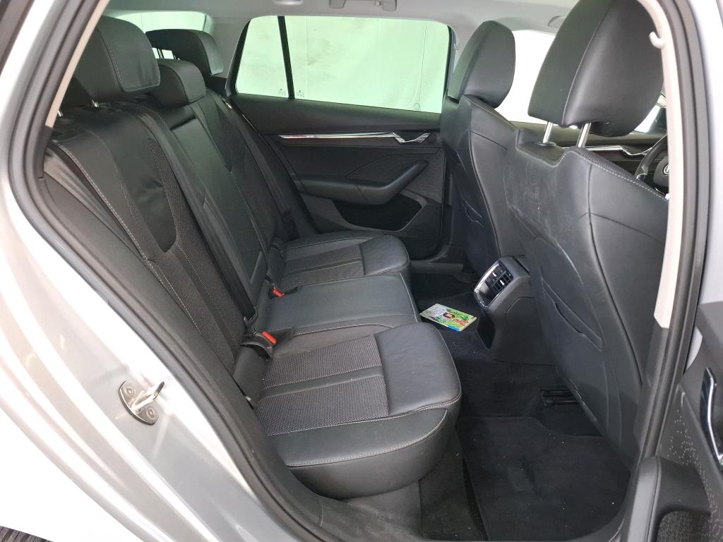 SKODA OCTAVIA COMBI 1.4 TSI PHEV iV 204 ch DSG6e Style 2022