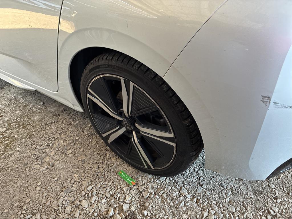 PEUGEOT 308 PHEV 180 e-EAT8 GT 2022