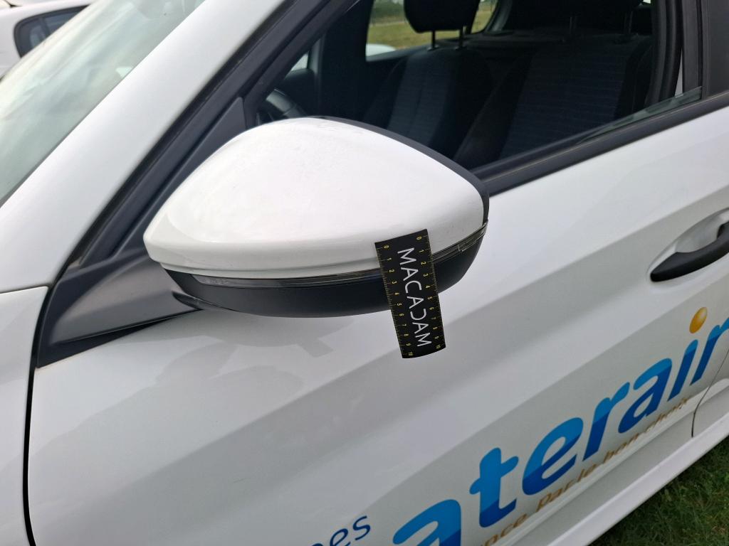 PEUGEOT 208 AFFAIRE PURETECH 75 S&S BVM5 PREMIUM PACK 2021
