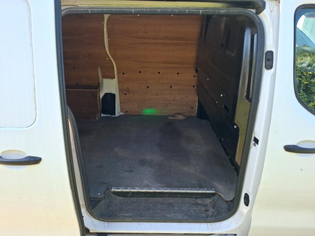 PEUGEOT EXPERT FGN TOLE STANDARD 2.0 BLUEHDI 120 S&S BVM6 PREMIUM 2018