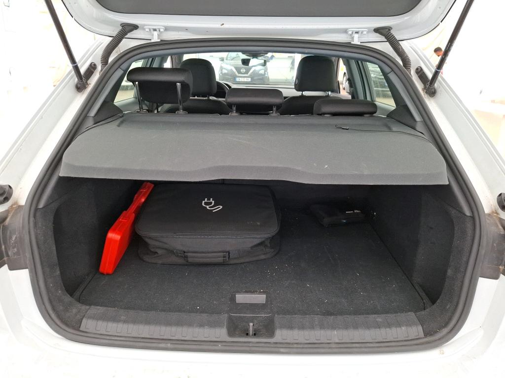 AUDI A3/S3 A3 SPORTBACK 40 TFSIe 204 S tronic 6 2022