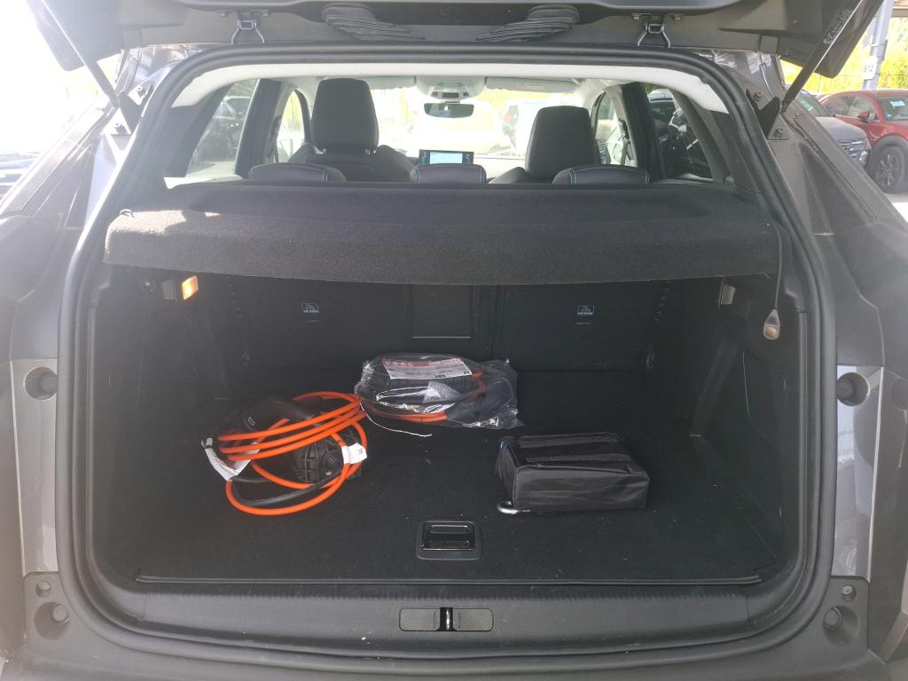 PEUGEOT 3008 Hybrid 225 e-EAT8 Allure Pack 2022