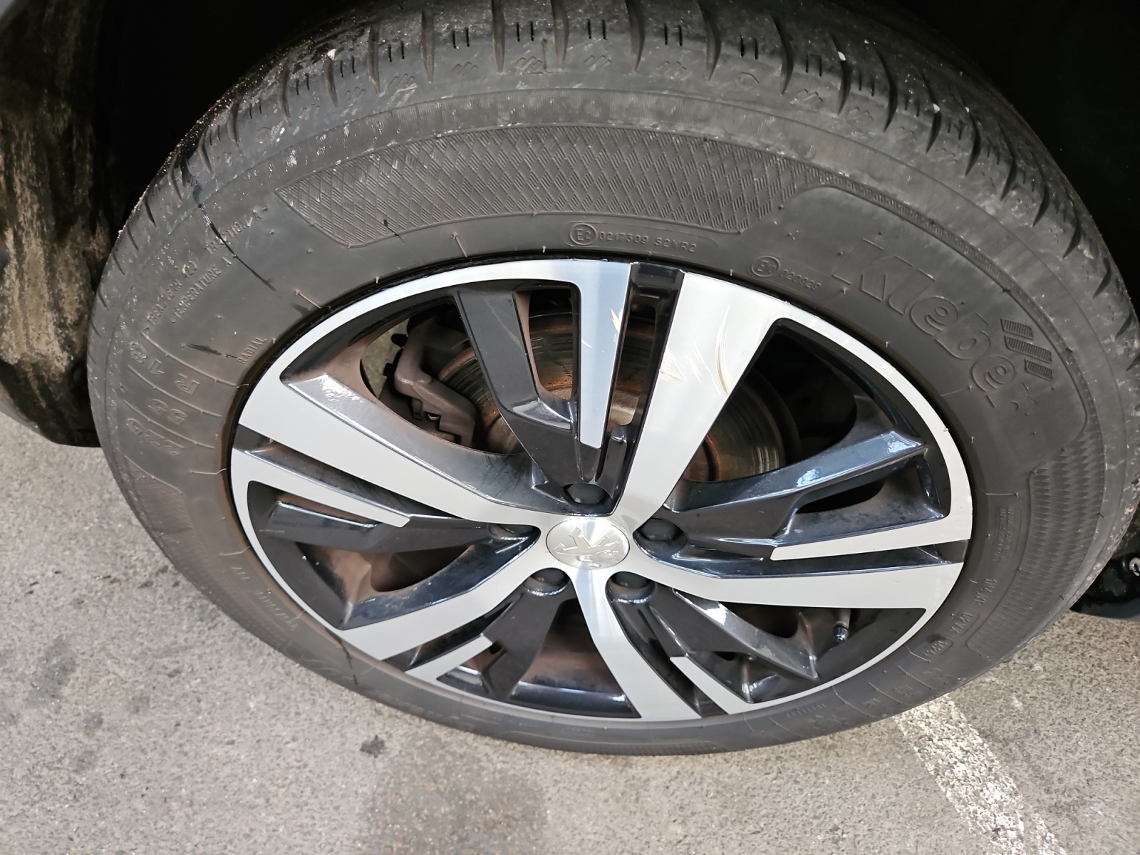 PEUGEOT 3008 Puretech 130ch S&S BVM6 Allure 2018