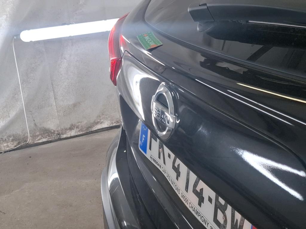 NISSAN  2019