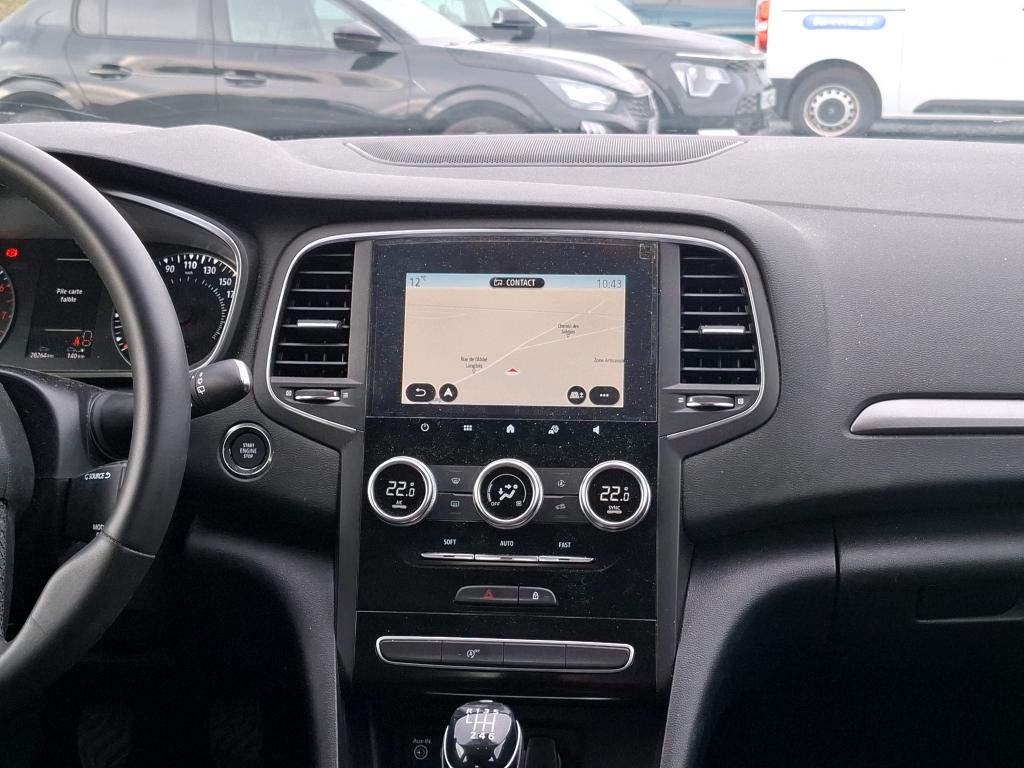 RENAULT MÉGANE MEGANE IV Berline TCe 140 Evolution 2022