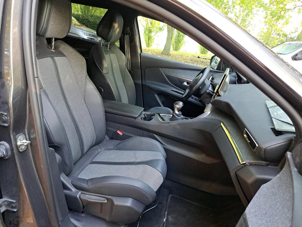 PEUGEOT 5008 PureTech 130ch S&S BVM6 Allure Pack 2023