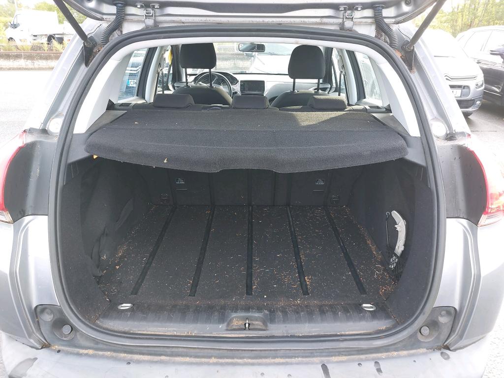 PEUGEOT 2008 1.6 e-HDi 92ch FAP BVM5 Active 2015