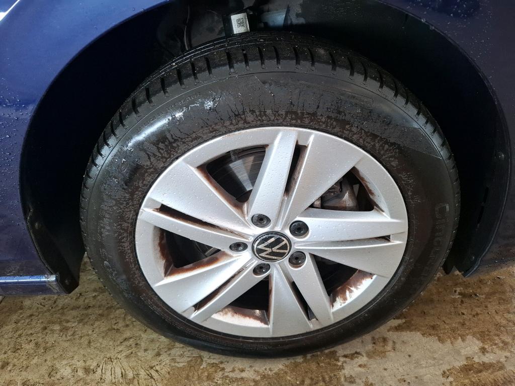 VOLKSWAGEN GOLF 1.0 eTSI OPF 110 DSG7 Life 2022