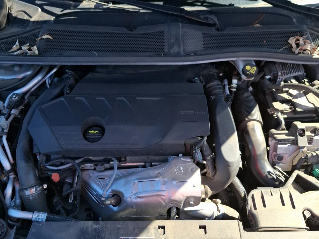 PEUGEOT 308 PHEV 180 e-EAT8 Active Pack 2023