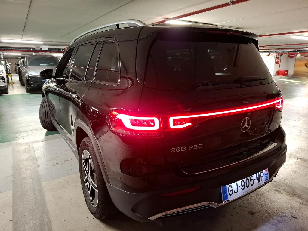 MERCEDES-BENZ MERCEDES EQB 250 AMG Line 2022