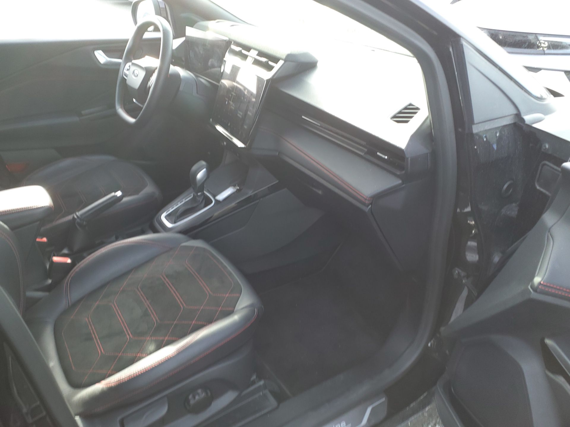FORD PUMA 1.0 EcoBoost 125 ch mHEV S&S Powershift ST-Line Design 2 2025