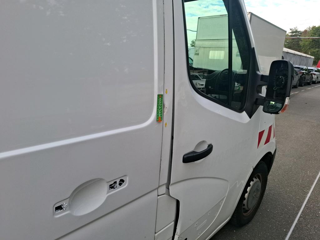 RENAULT MASTER FOURGON FGN L2H2 3.5t 2.3 dCi 130 E6 GRAND CONFORT 2018