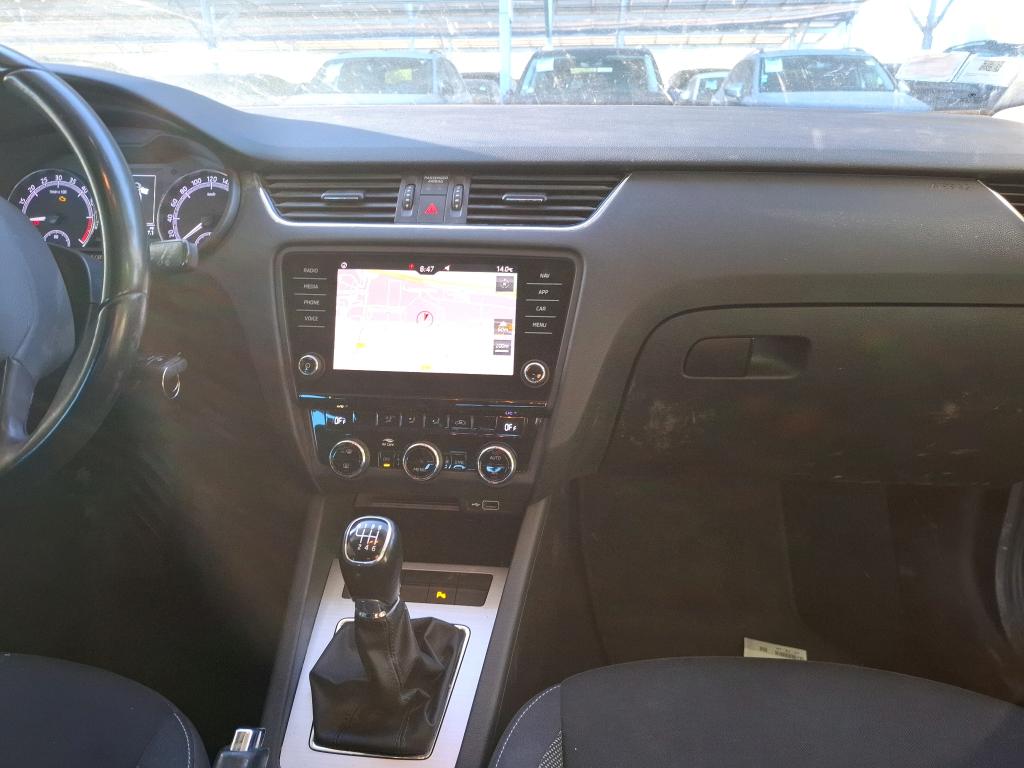 SKODA OCTAVIA COMBI 2.0 TDI 150 ch SCR FAP Business 2019