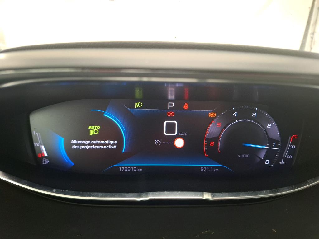 PEUGEOT 5008 BlueHDi 130ch S&S EAT8 Active Pack 2023