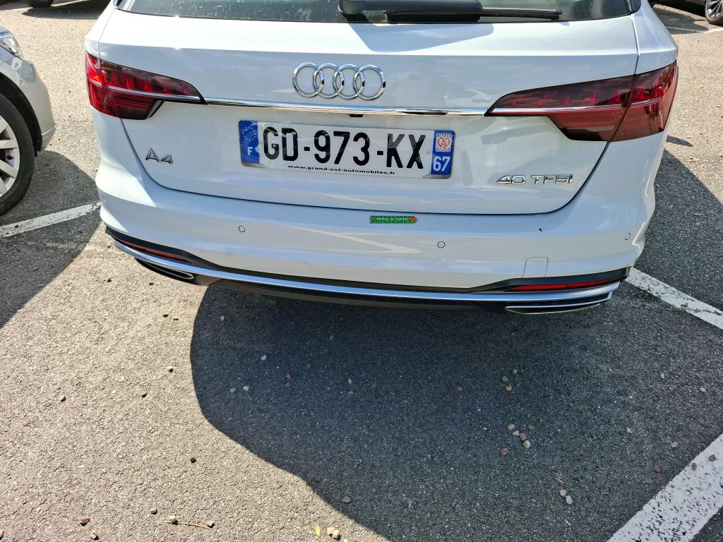 AUDI A4 AVANT 40 TFSI 204 S tronic 7 Business Line 2021