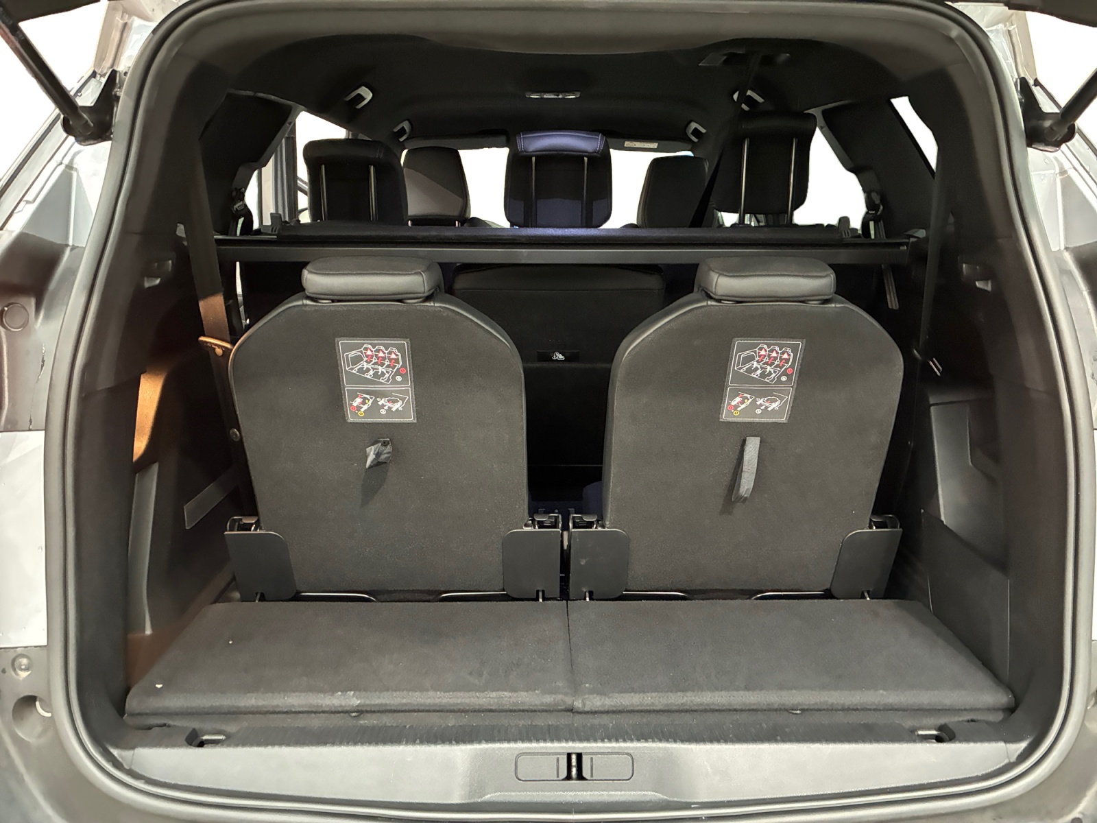 PEUGEOT 5008 BlueHDi 130ch S&S EAT8 Allure Pack 7 places 2024