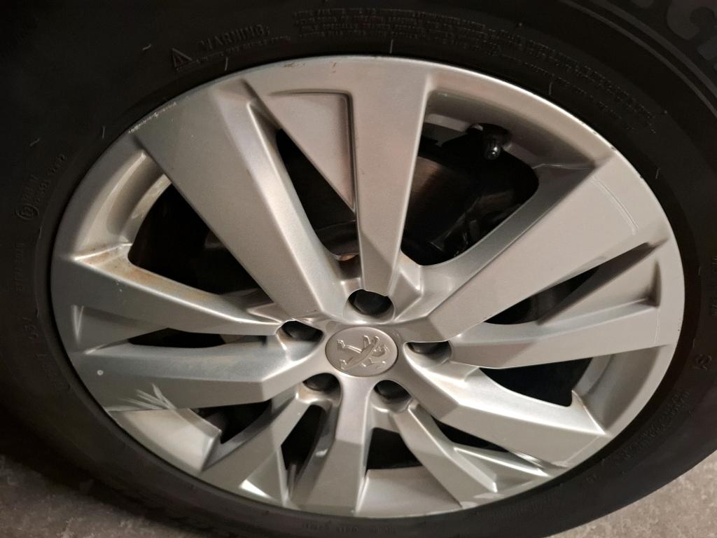 PEUGEOT 3008 BUSINESS Puretech 130ch S&S BVM6 Active 2021