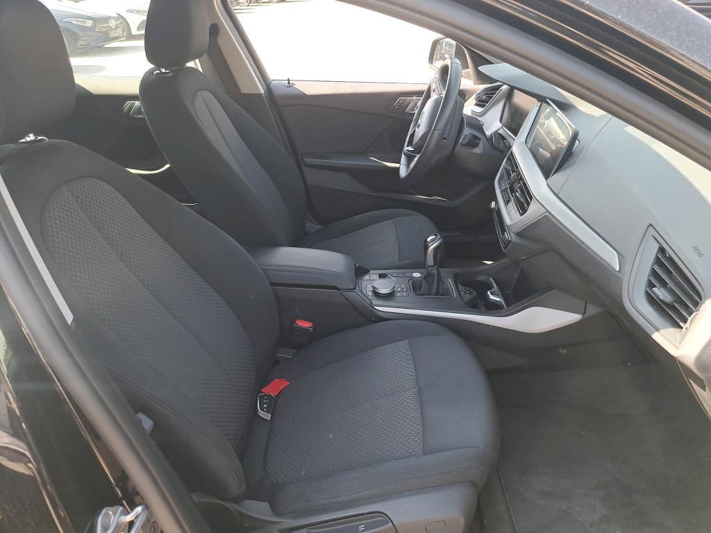 BMW 116i 109 ch Business Design 2023
