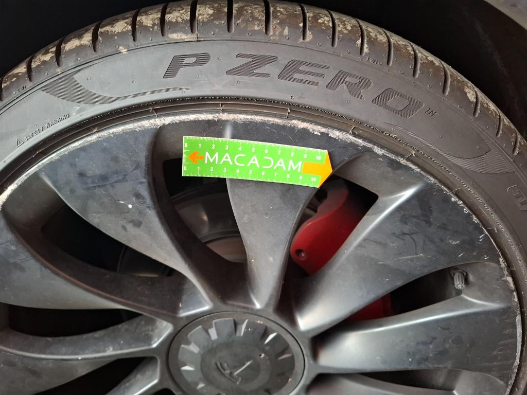TESLA  2022