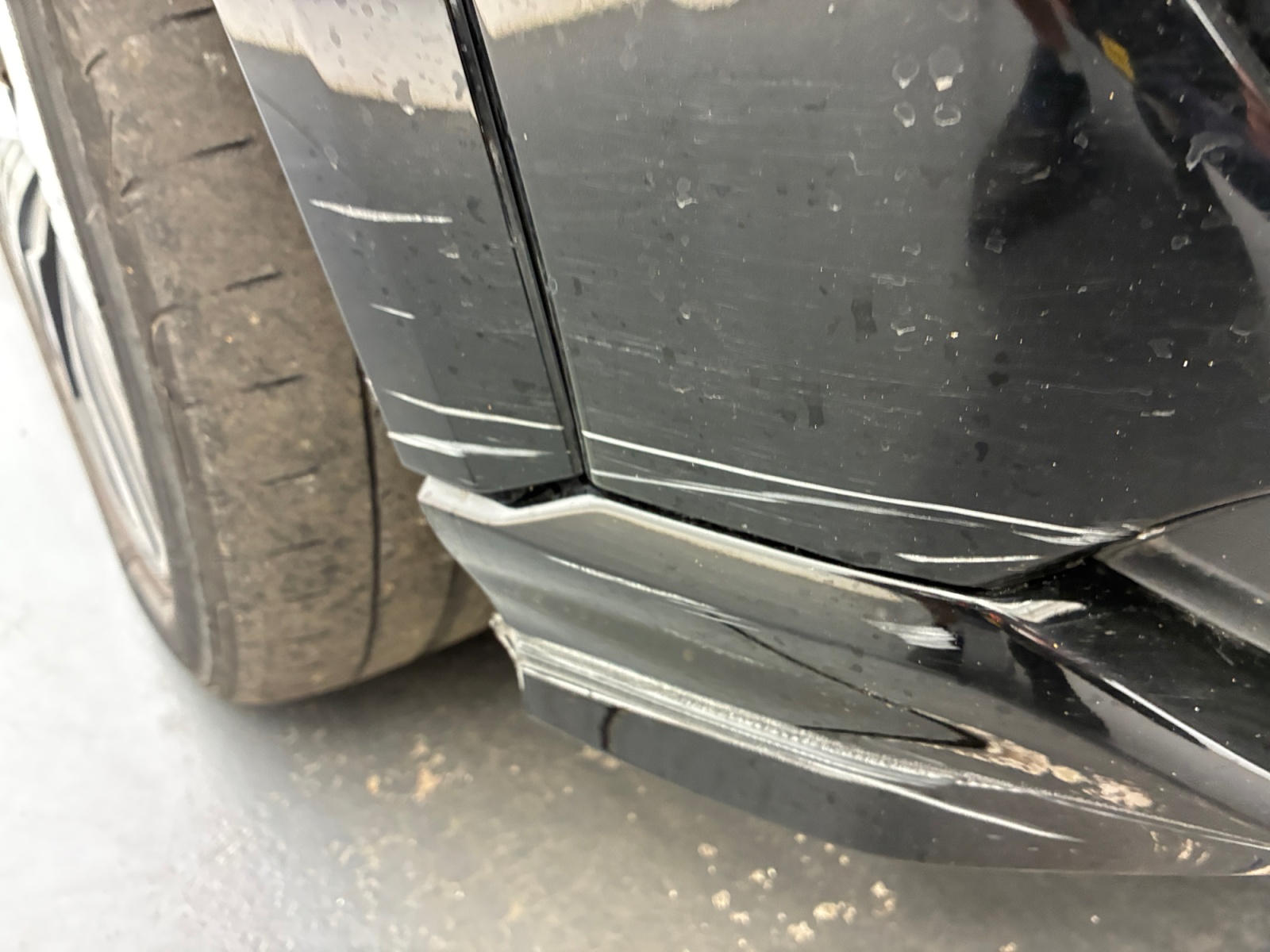 AUDI SQ6 E-Tron Quattro 517ch 2025