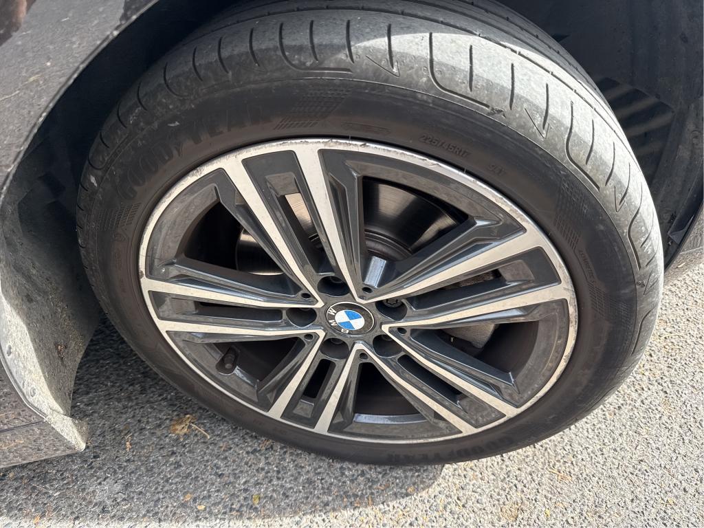 BMW SERIE 1 F40 116d 116 ch DKG7 Business Design 2021